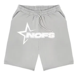 NOFS Grey Star Shorts aus Baumwoll Mix mit weißem Star Logo Print. Alltags Sommer Fit. Jetzt online bei NOFS shoppen.