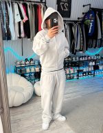 NOFS Grauer Zip-Hoodie Patch Logo
