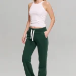 NOFS Green Sweatpants in Dunkelgrün mit geradem Bein